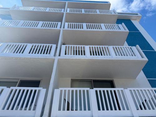 apt-305-910 Michigan Ave, Miami Beach, FL, 33139-5306 | Card Image
