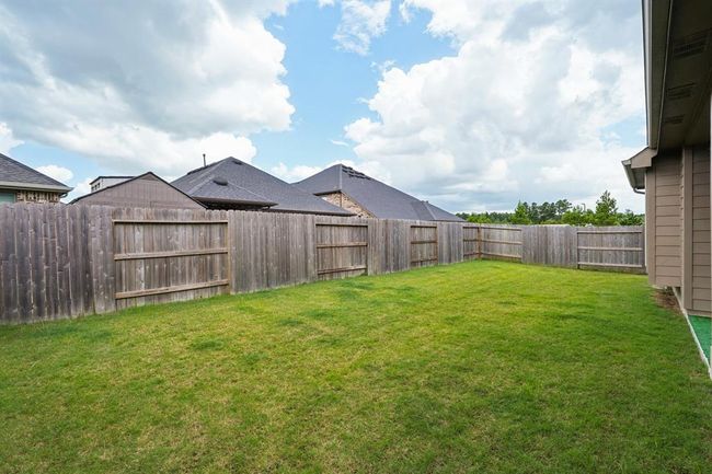 10126 Bayou Oaks Dr, House other with 4 bedrooms, 3 bathrooms and 2 parking in Conroe TX | Image 36