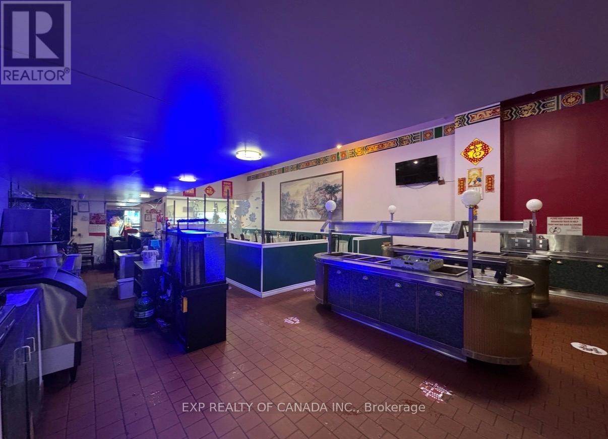 Commercial Sale in Timmins (TS - SW) 3