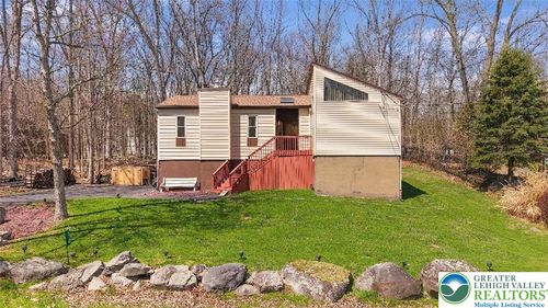 110 Sundew Dr, East Stroudsburg, PA, 18301-7103 | Card Image