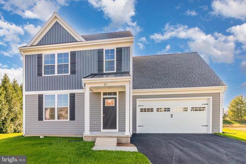 2085 Andrew Ave, ELIZABETHTOWN, PA, 17022-8826 | Card Image