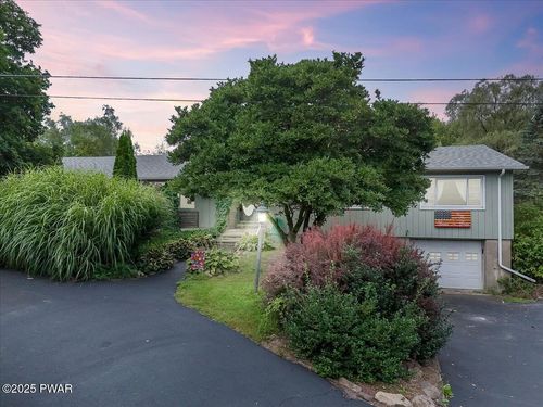 183 Hemlock Grove Rd, Greentown, PA, 18426-9525 | Card Image