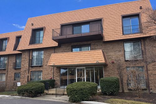 apt-203b-4000 Dundee Rd, Northbrook, IL, 60062-2156 | Card Image