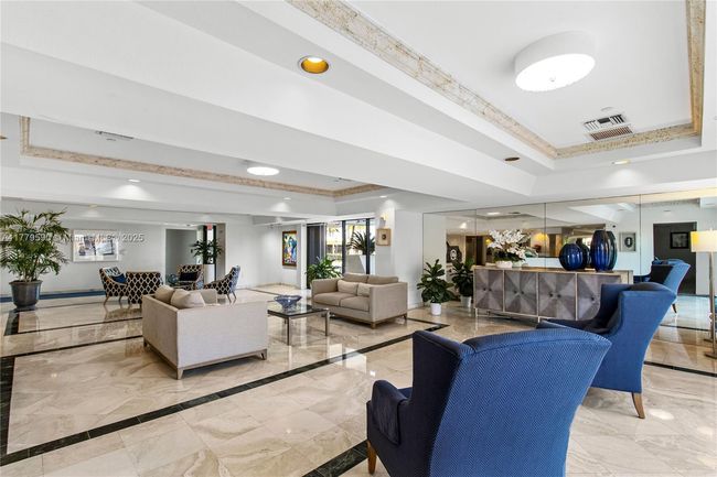 APT-608 - 2625 Collins Ave, Condo with 2 bedrooms, 2 bathrooms and null parking in Miami Beach FL | Image 13