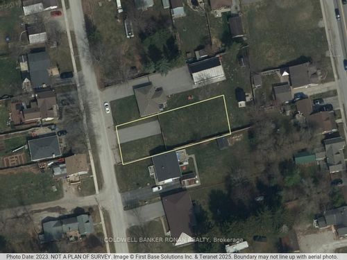 10 Stoddart St, Essa, ON, L0L2N0 | Card Image