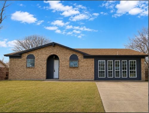 414 Arlington Street, Mansfield, TX, 76063 | Card Image
