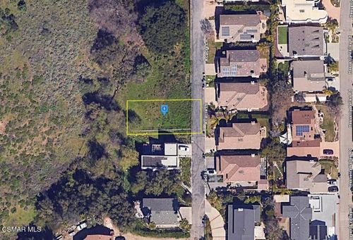 111 Acacia Ln, Newbury Park, CA, 91320-4702 | Card Image