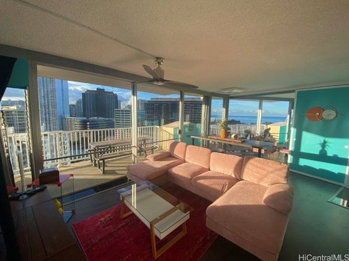 ph3-750 Amana Street, Honolulu, HI, 96814 | Card Image