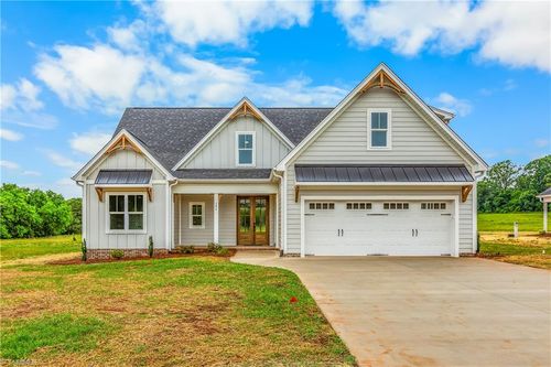184 Armsworthy Rd, Advance, NC, 27006-7851 | Card Image