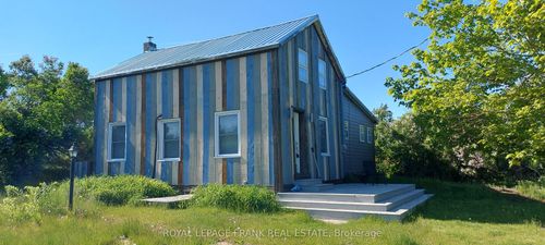 83 Store St, Tweed, ON, K0K3J0 | Card Image