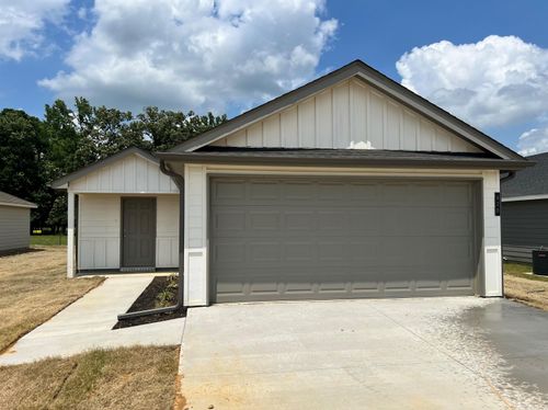 420 Moonlight Graham Boulevard, Ward, AR, 72176 | Card Image