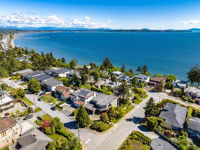 1386 Bishop Road, House other with 4 bedrooms, 3 bathrooms and 5 parking in White Rock BC | Image 32