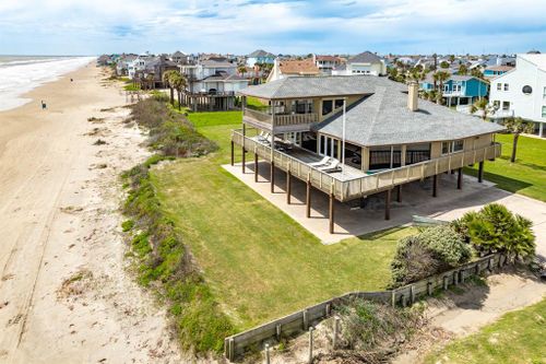 4223 Long Tom Ct, Galveston, TX, 77554-1524 | Card Image