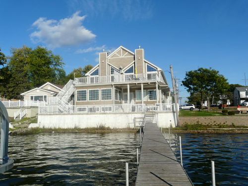 36 W Grand Ave, Fox Lake, IL, 60020-1282 | Card Image