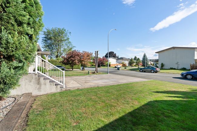 8901 Walters Street, House other with 3 bedrooms, 2 bathrooms and 5 parking in Chilliwack BC | Image 4
