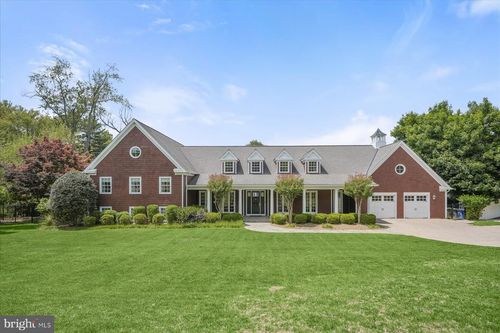 7506 Persimmon Tree Ln, BETHESDA, MD, 20817-4514 | Card Image