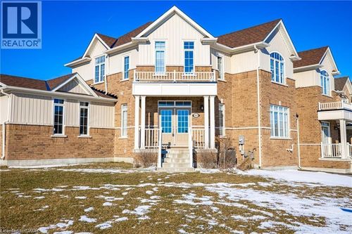 103 Hartley Ave, Paris, ON, N3L0J1 | Card Image