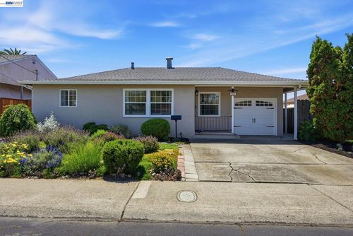 363 Lafayette Ave, Hayward, CA, 94544-8155 | Card Image