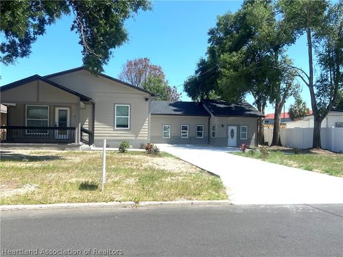 207 Avenue E Se, Winter Haven, FL, 33880-3541 | Card Image