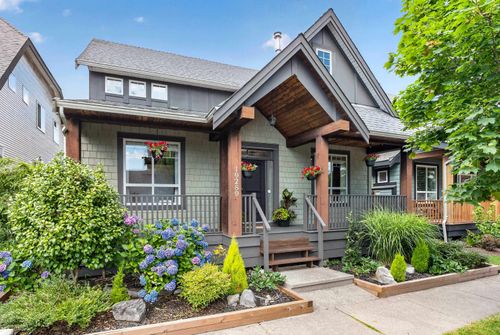 19289 69 Ave, Surrey, BC, V4N0B7 | Card Image