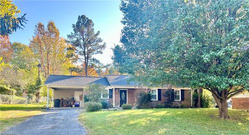 370 Northfield Drive, King, NC, 27021 | Card Image