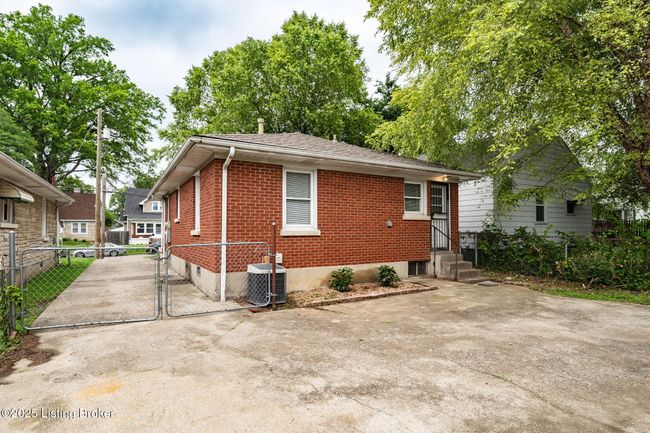 1420 Walter Ave, House other with 2 bedrooms, 1 bathrooms and null parking in Louisville KY | Image 14