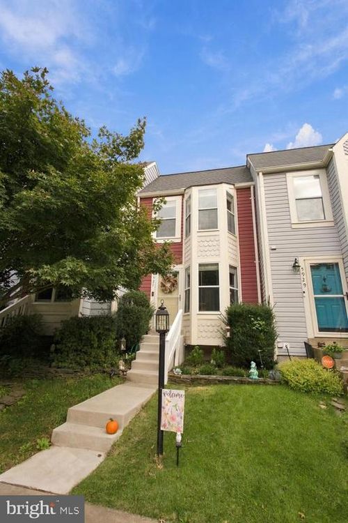 5927 Dungeness Ln, ALEXANDRIA, VA, 22315-4726 | Card Image