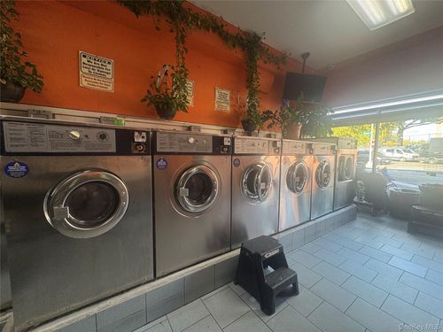 4808 Broadway, New York, NY, 10034-4916 | Card Image