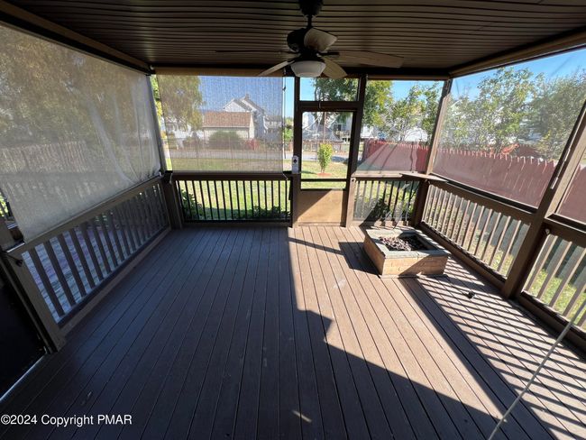 Screened Porch | Image 13