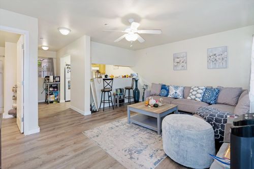 813-45 Stephen Ln, Lahaina, HI, 96761-6048 | Card Image