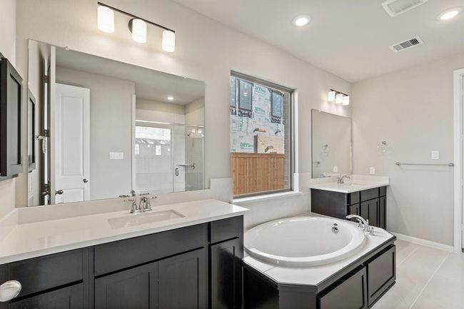 21950 Frosted Elfin Dr, House other with 5 bedrooms, 3 bathrooms and 3 parking in Cypress TX | Image 18