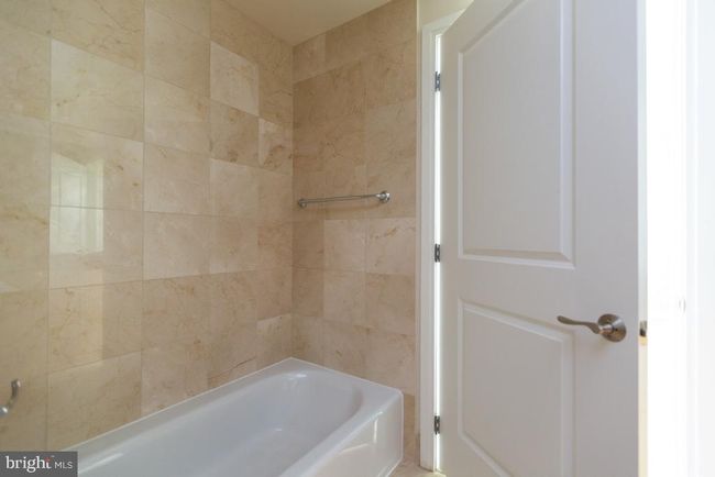 APT-217 - 8220 Crestwood Heights Dr, Condo with 2 bedrooms, 2 bathrooms and null parking in MCLEAN VA | Image 30