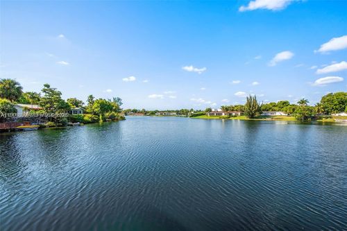 2010 Ne 196th Ter, North Miami Beach, FL, 33179-3632 | Card Image
