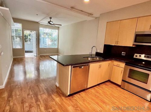 130-101 Market St, San Diego, CA, 92101 | Card Image