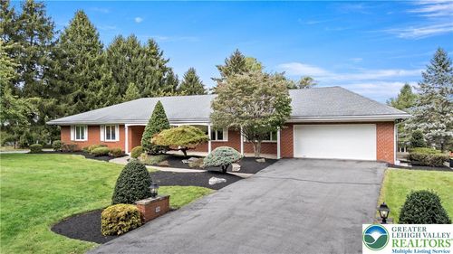 871 Robin Hood Dr, ALLENTOWN, PA, 18103-2936 | Card Image