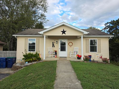 710 Murphy Ave, Ferguson, KY, 42533-9424 | Card Image