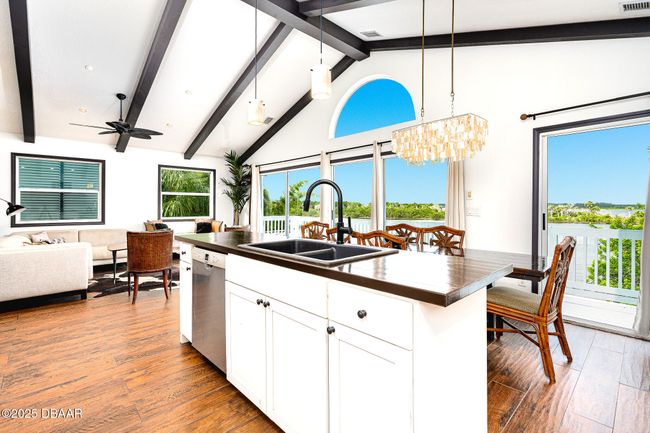 KITCHEN | Image 16