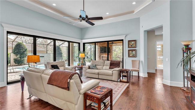 Family Room | Image 32
