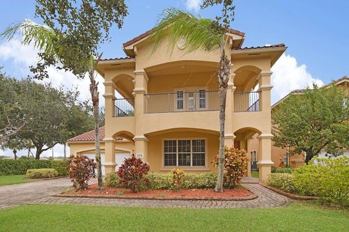 748 Cresta Cir, West Palm Beach, FL, 33413-1082 | Card Image