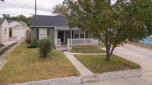 2407 W Mistletoe Ave, San Antonio, TX, 78228-5312 | Card Image