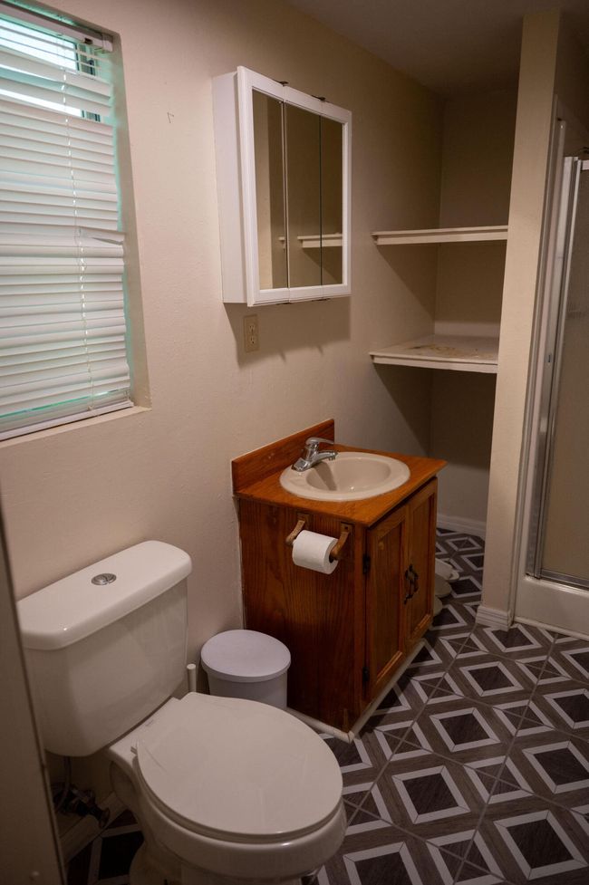 Studio Bathroom_2 | Image 28