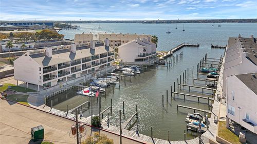 apt-407-3663 Nasa Pkwy, Seabrook, TX, 77586-6300 | Card Image