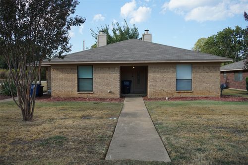 122 S Pipeline Rd W, Euless, TX, 76040-5377 | Card Image