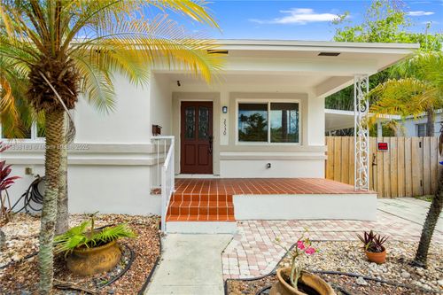 2530 Fillmore St, Hollywood, FL, 33020-4308 | Card Image