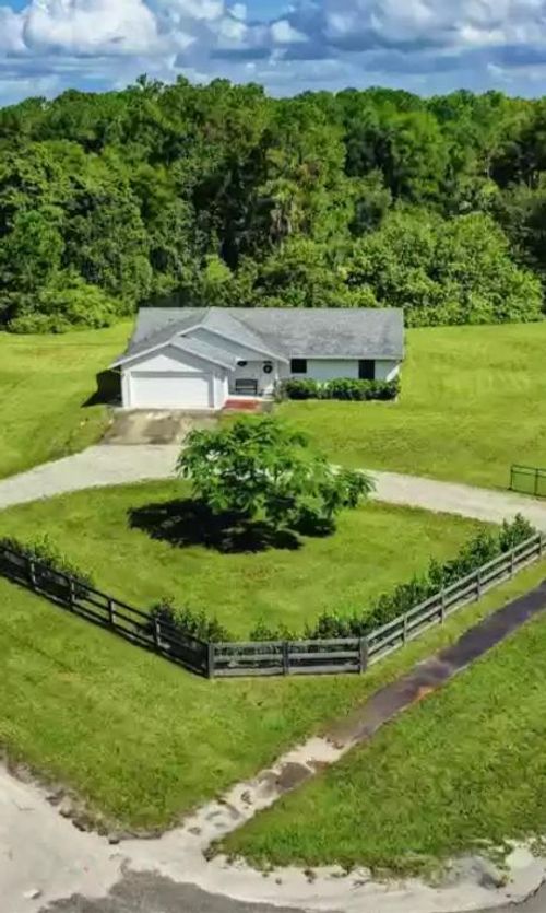 16495 69th St N, Loxahatchee, FL, 33470-3317 | Card Image