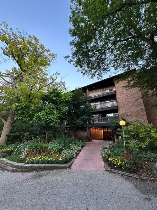3j-5700 Hillcrest Ln, Lisle, IL, 60532-4598 | Card Image