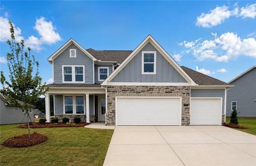 551 Grand Wehunt Dr, Hoschton, GA, 30548-4258 | Card Image