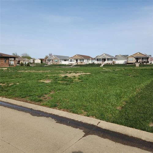3912 Essex Blvd, Swansea, IL, 62226-7946 | Card Image