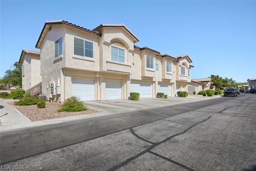 202-4941 Black Bear Rd, Las Vegas, NV, 89149-7721 | Card Image