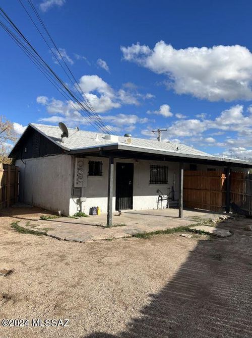 365 W 33rd St, Tucson, AZ, 85713-3447 | Card Image